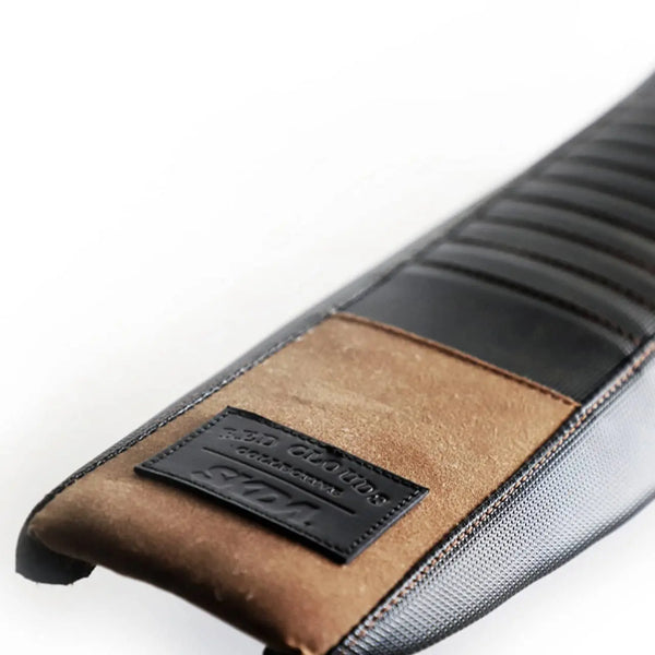 HOUSSE DE SELLE SKDA x RCC WAX CANVAS - KOVE AR Motorsport