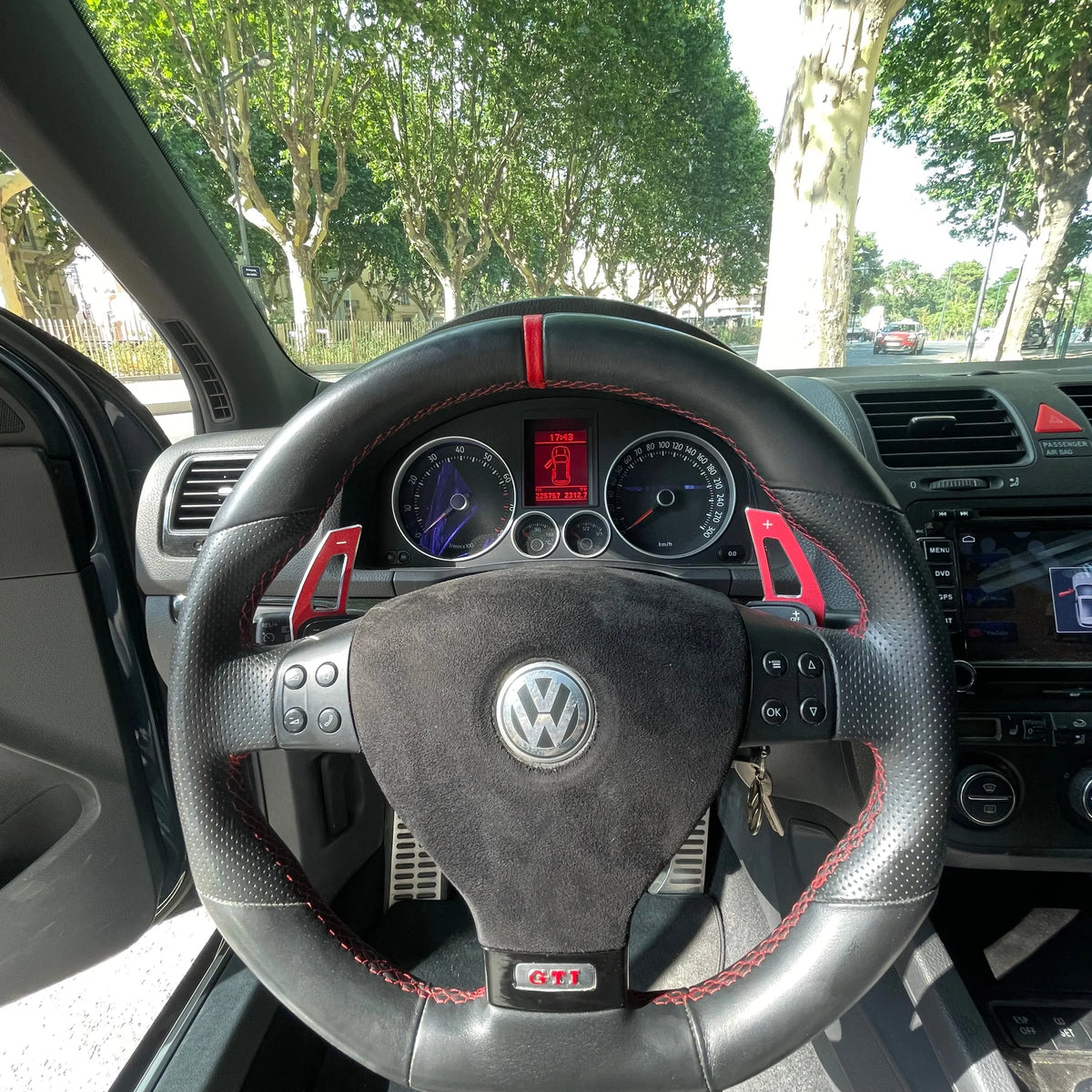 VOLKSWAGEN GOLF V GTI AR Motorsport